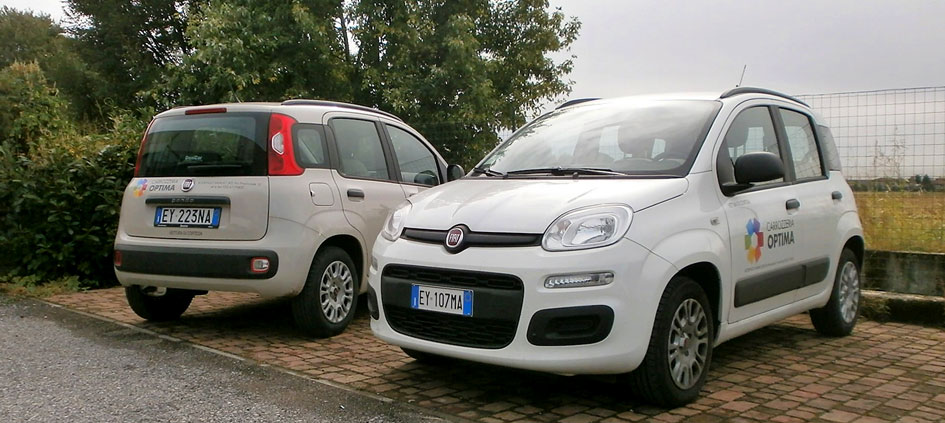 Auto in lavorazione nell&rsquo;officina di Carrozzeria Optima