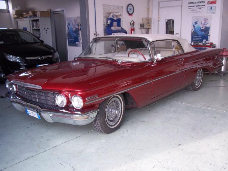 Oldsmobile restaurata